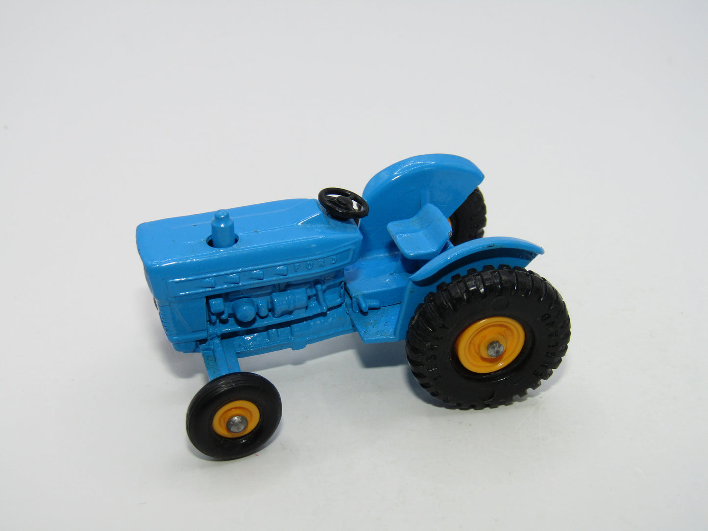 Matchbox Superfast 39A Ford Tractor Blue Regular Wheel Crossover G Box Issue
