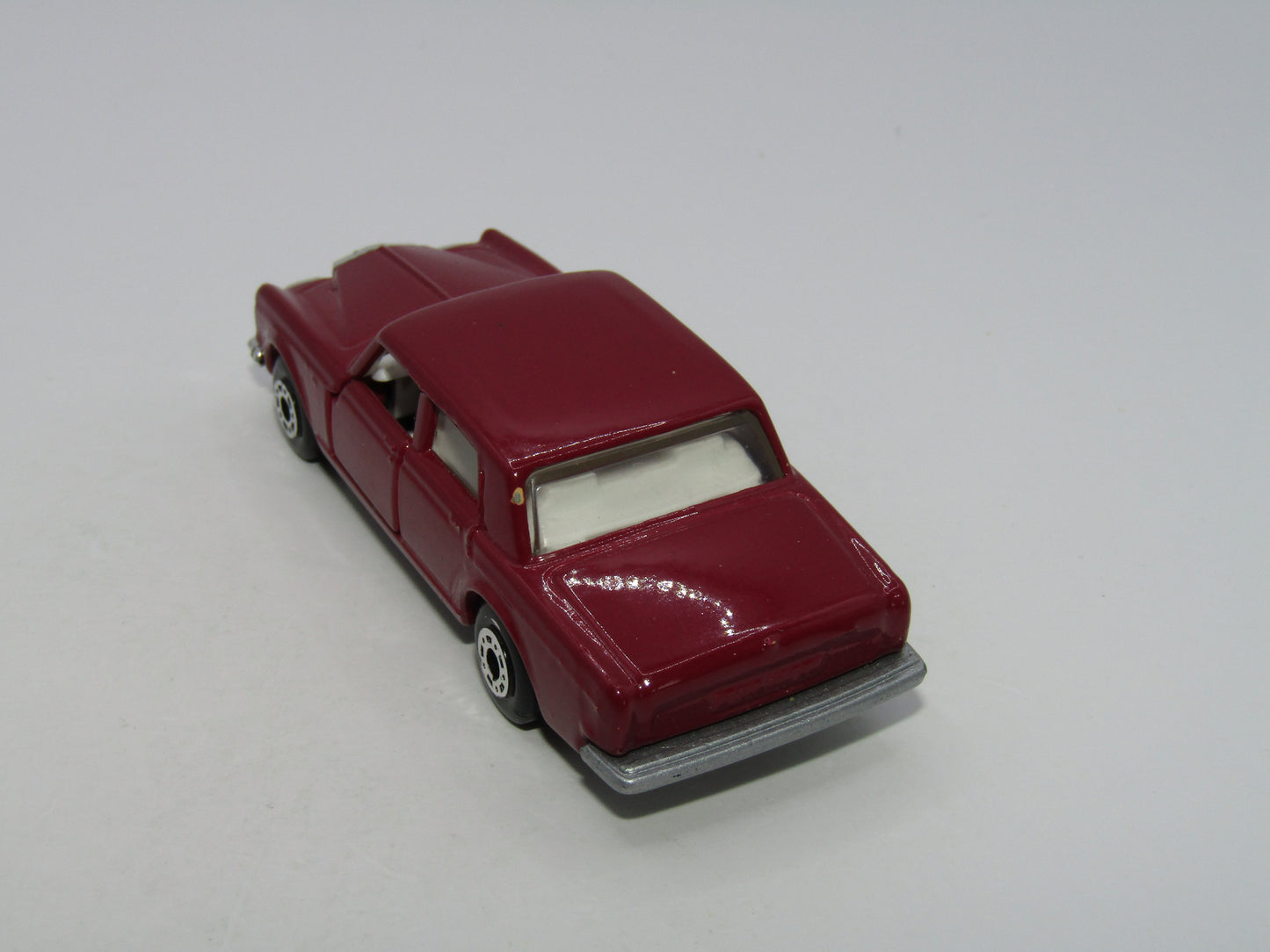 Matchbox Superfast 39B Rolls Royce SS Plum Silver Base