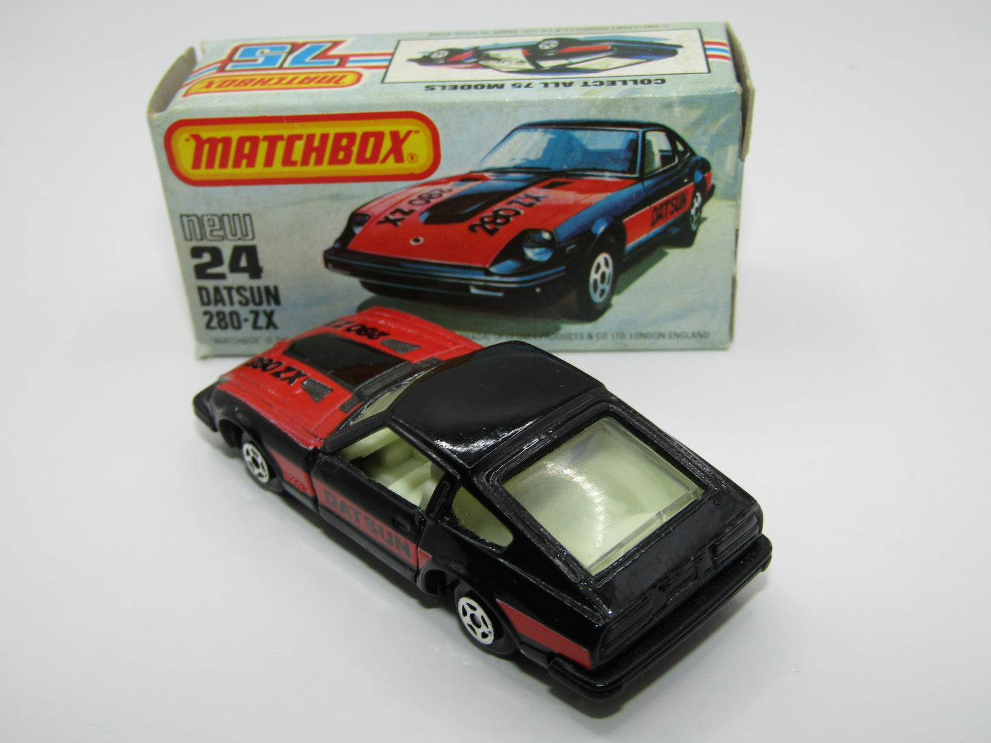 Matchbox Superfast No 24D Datsun 280 ZX Fairlady Z WHITE Interior USA Picture Box