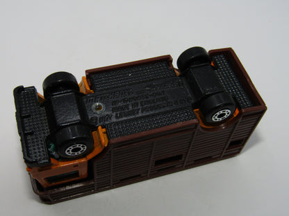 Matchbox Superfast 40B Horse Box Orange Cab, White Door Gloss Black Base