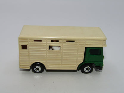 Matchbox Superfast 40B Horse Box Metallic Green GLOSS Black Base