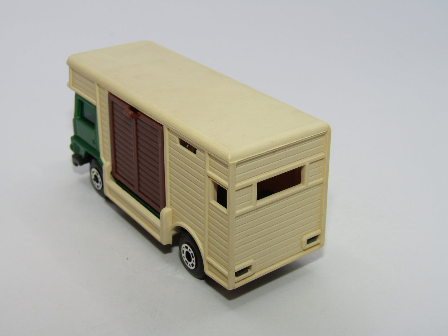 Matchbox Superfast 40B Horse Box Metallic Green GLOSS Black Base