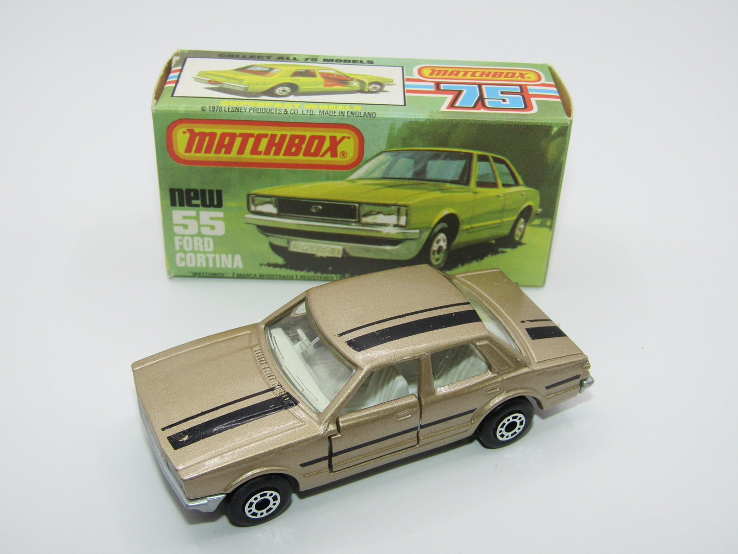 Matchbox Superfast 55D Ford Cortina Tan SILVER Base