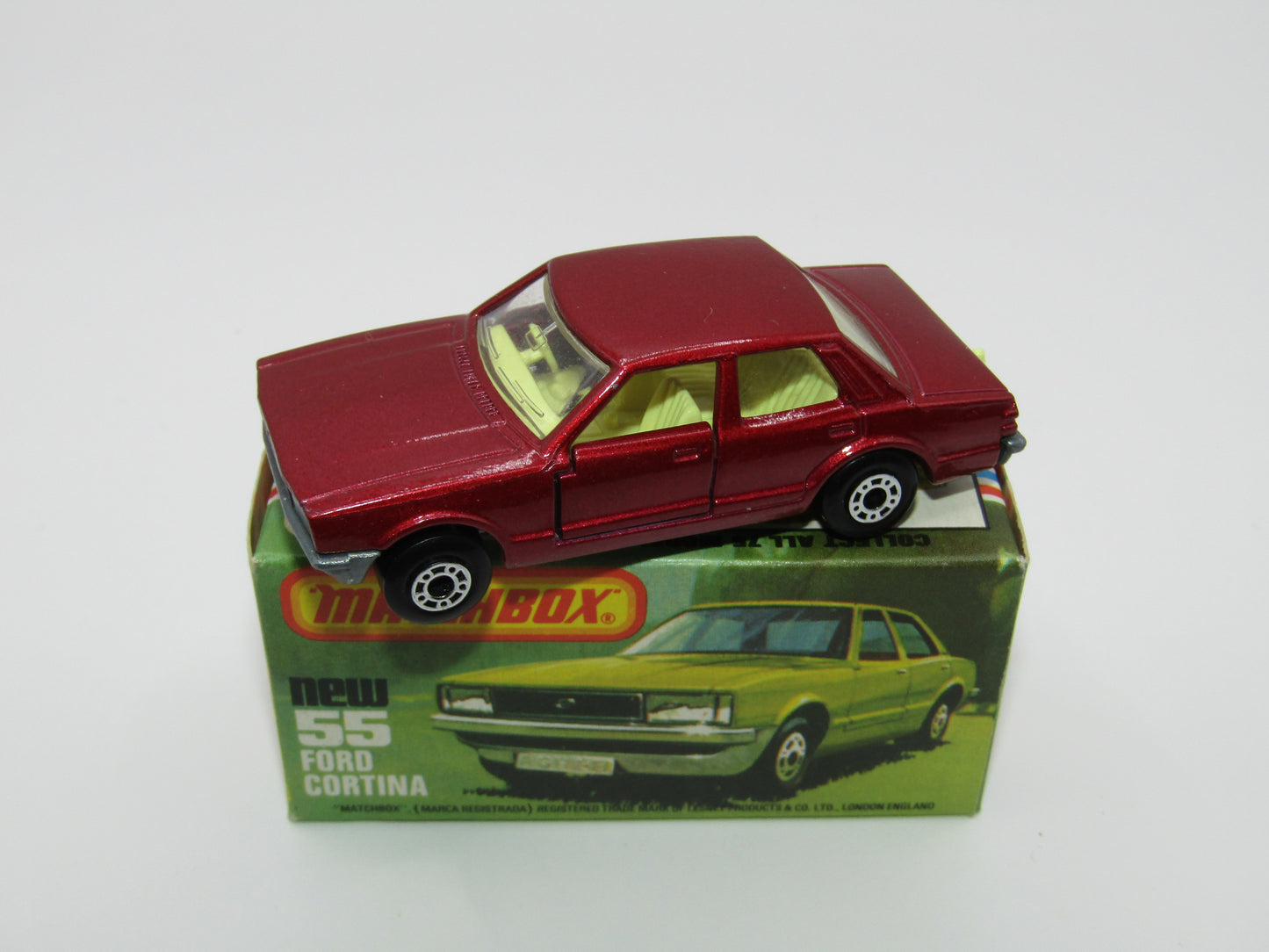 Matchbox Superfast 55D Ford Cortina DARK Red Yellow Interior