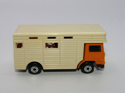 Matchbox Superfast 40B Horse Box Orange Dark Brown Door Satin Black base