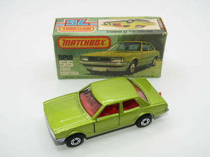 Matchbox Superfast 55D Ford Cortina Metallic Green Red Interior
