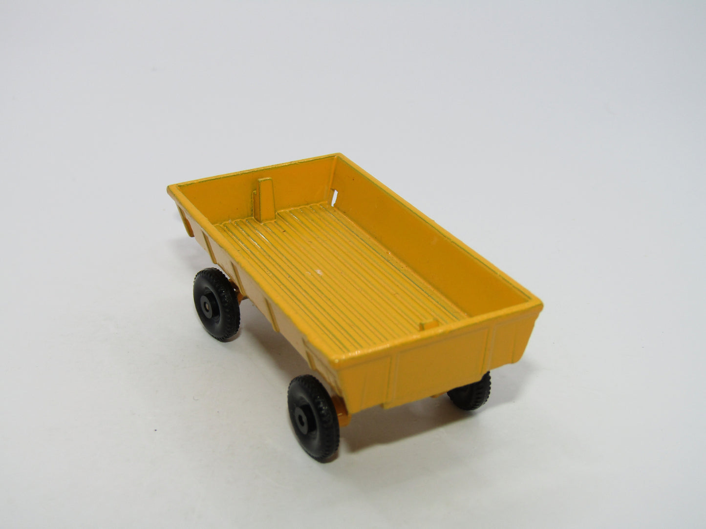 Matchbox Superfast 40A Hay Trailer Dark Yellow