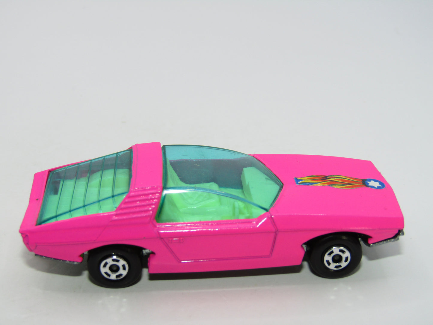 Matchbox Superfast 40A Vauxhall Guildsman Bright Hot Pink Blue Star Label
