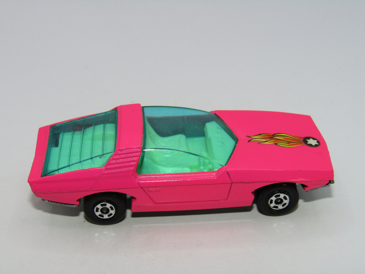 Matchbox Superfast 40A Vauxhall Guildsman Pink Black Star Label