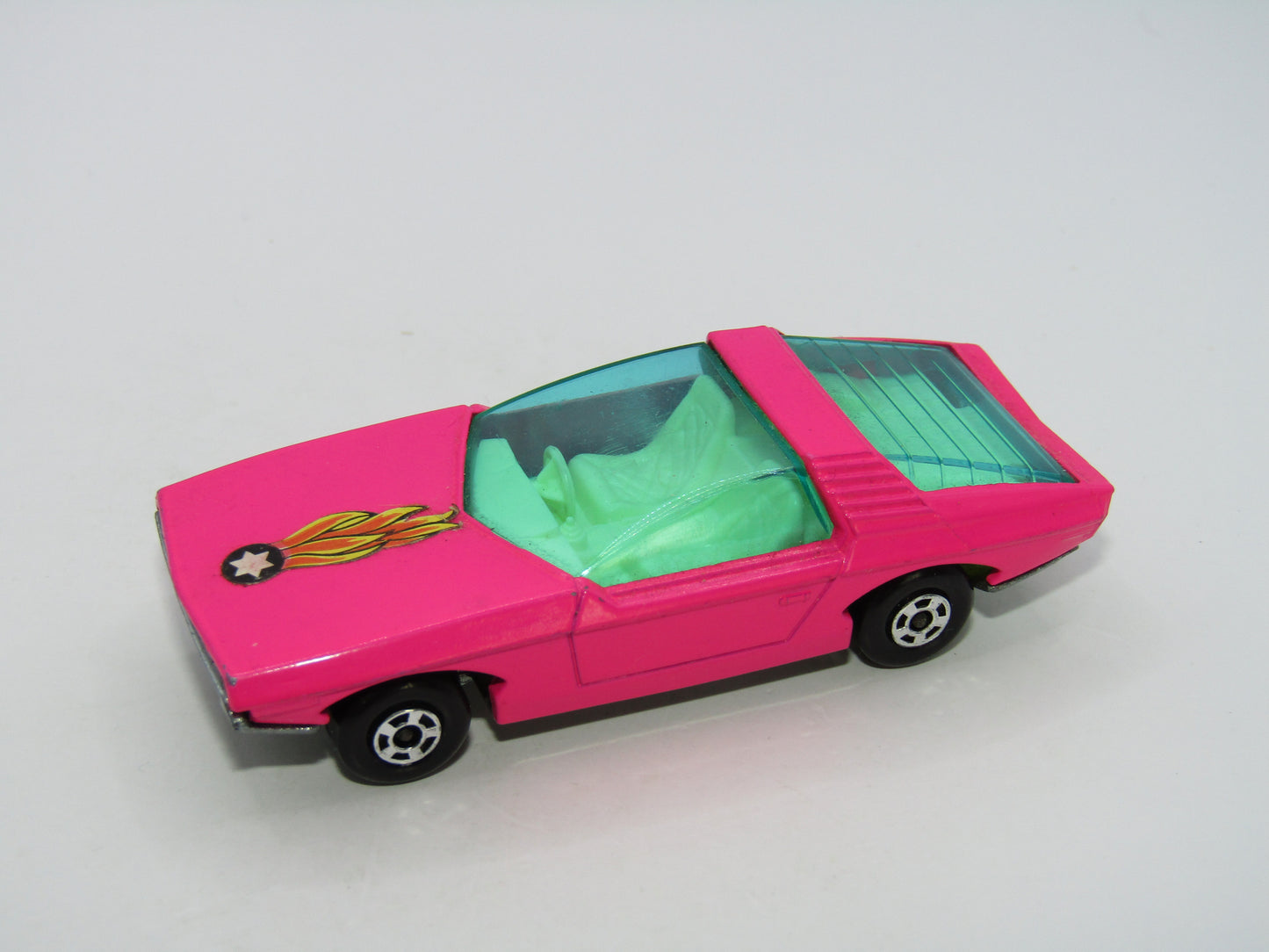 Matchbox Superfast 40A Vauxhall Guildsman Hot Pink Black Star Label