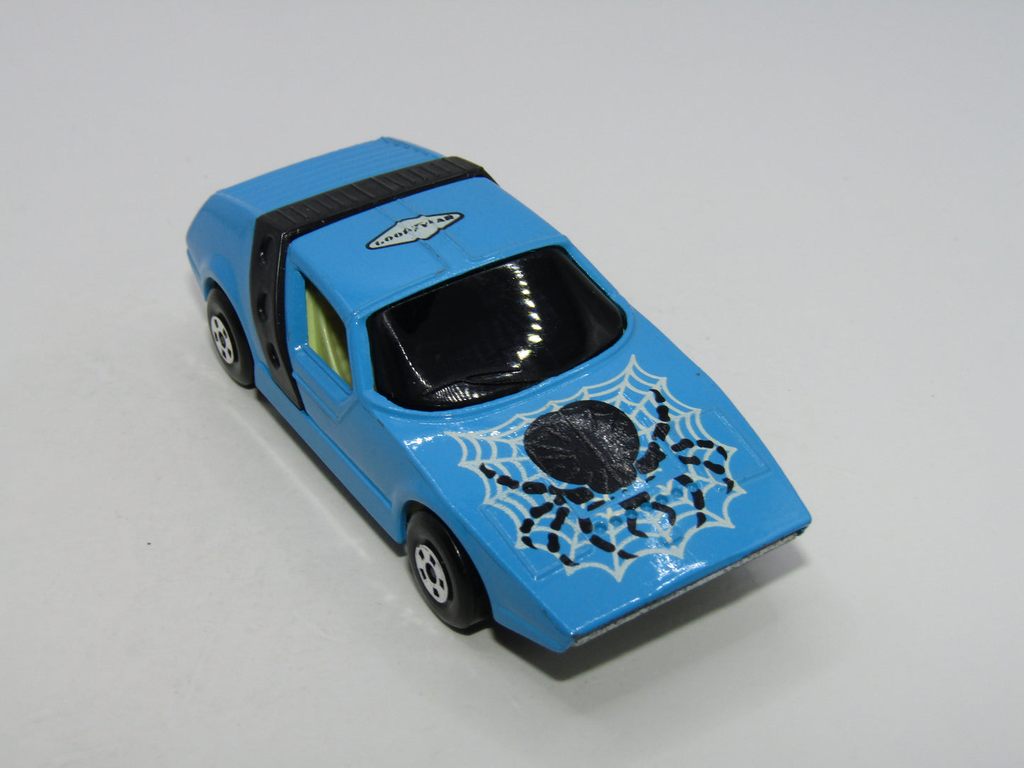 Matchbox Superfast RN VIII Black Widow Black Windows Black Widow Base