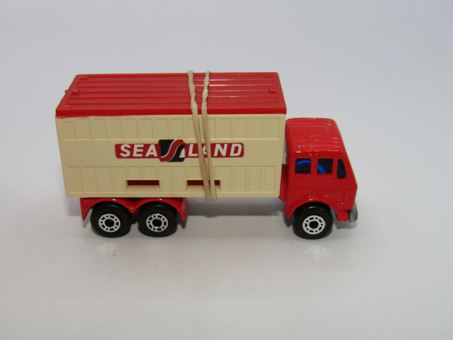 Matchbox Superfast 42C Mercedes Container Truck Beige Sealand Labels