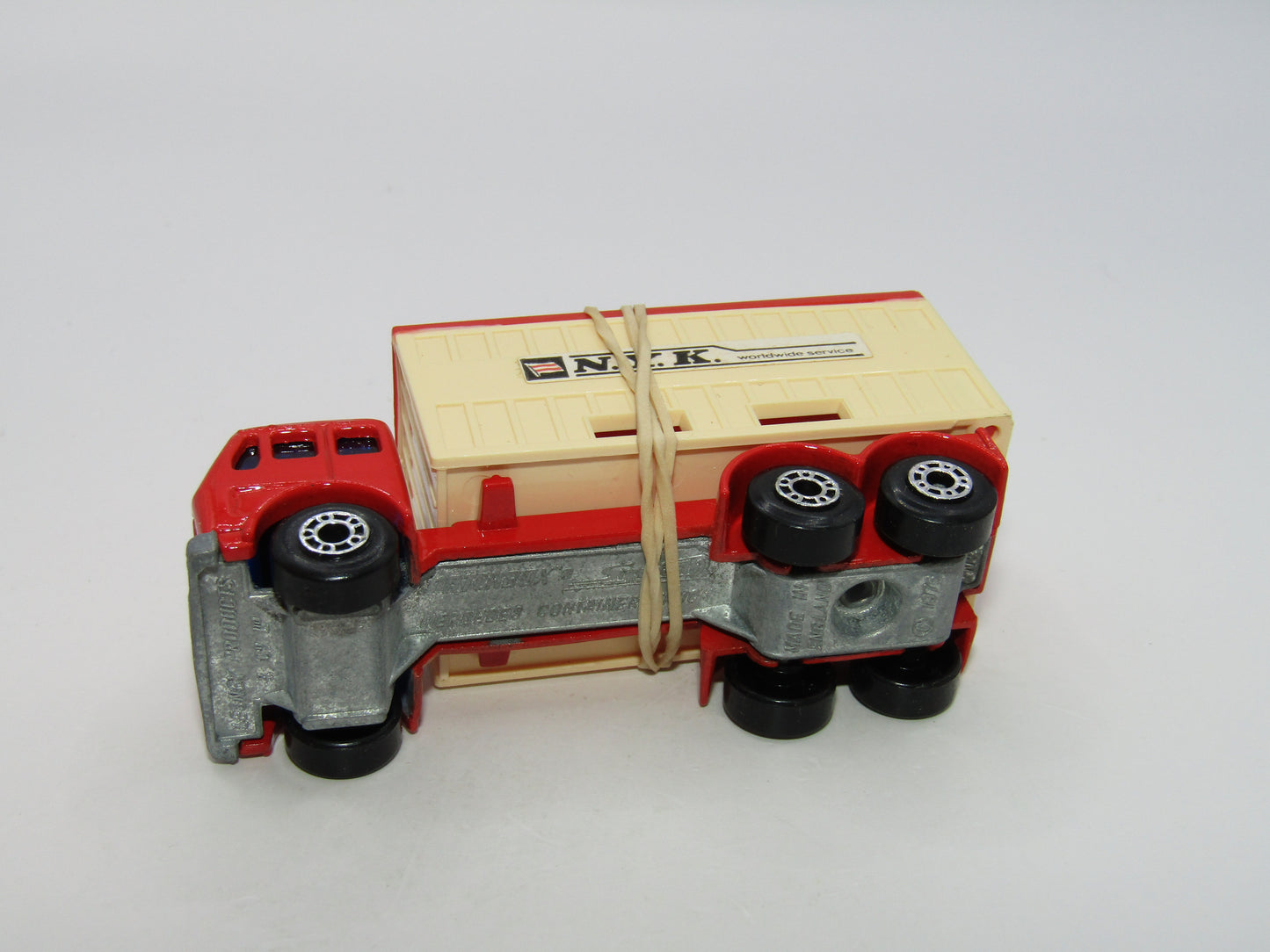 Matchbox Superfast 42C Mercedes Container Truck DULL ORANGE RED Beige NYK