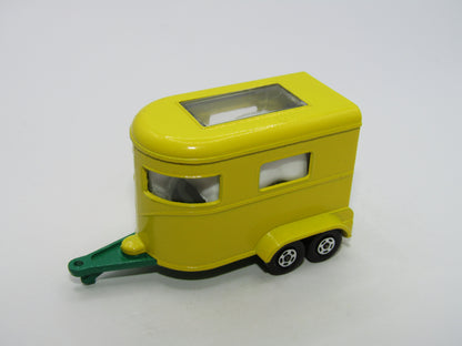 Matchbox Superfast 43A Pony Trailer Yellow LIGHT Green Base Hollow Wheels