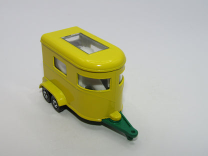 Matchbox Superfast 43A Pony Trailer Yellow LIGHT Green Base Hollow Wheels
