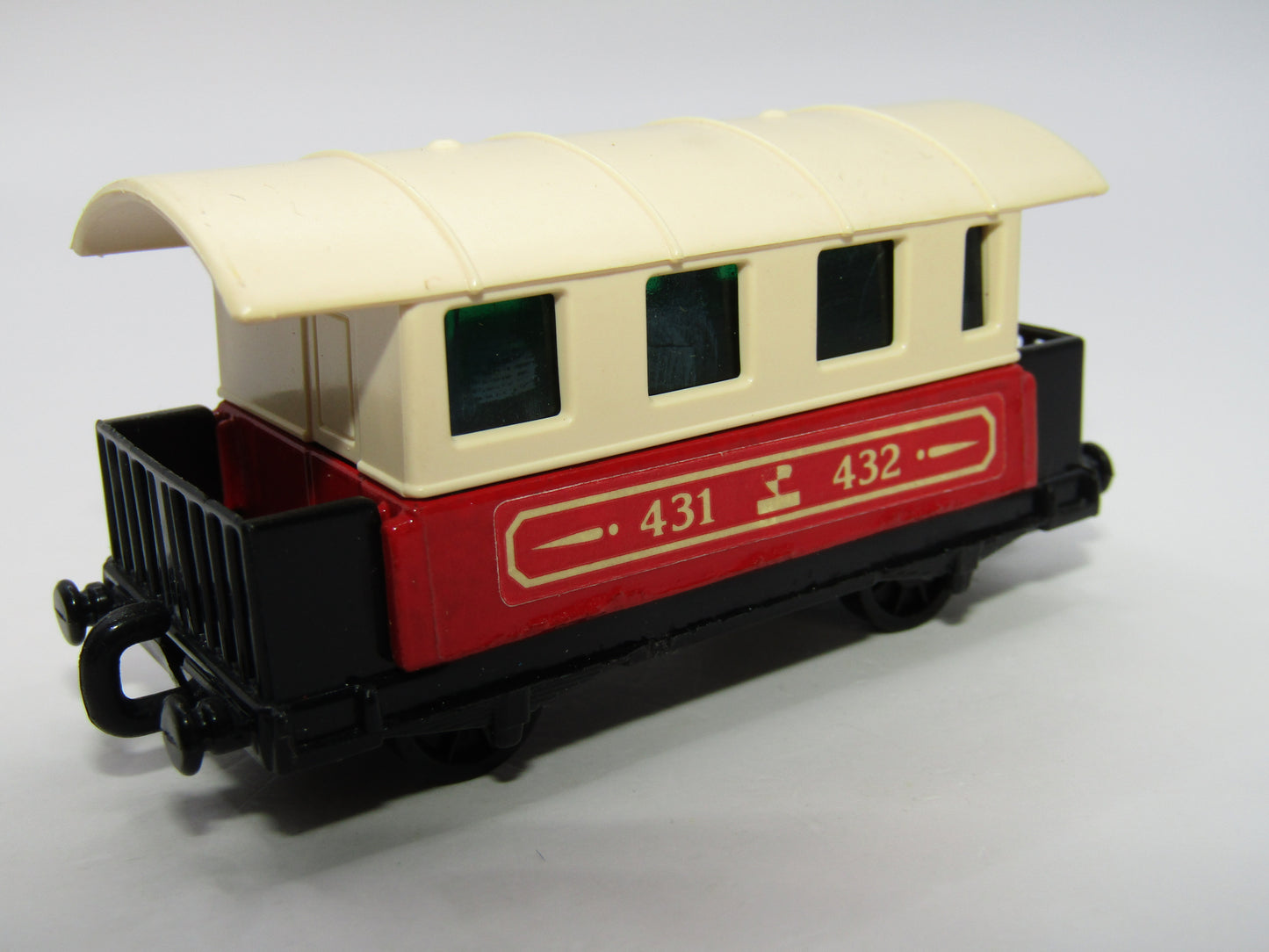 Matchbox Superfast 44C Passenger Coach Red Dark Green Windows