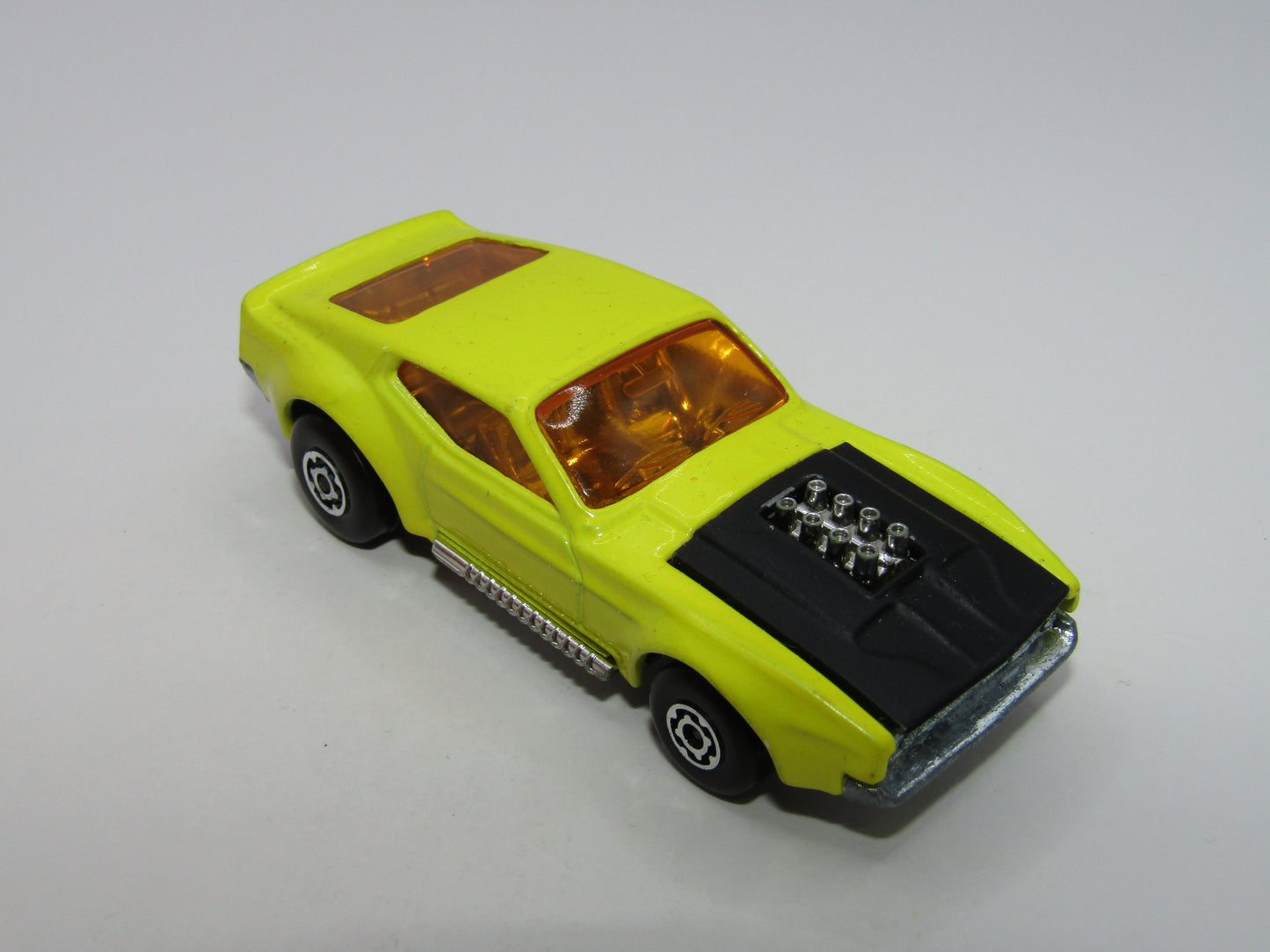 Matchbox Superfast 44B Boss Mustang Lemon Yellow Maltese Cross Wheels