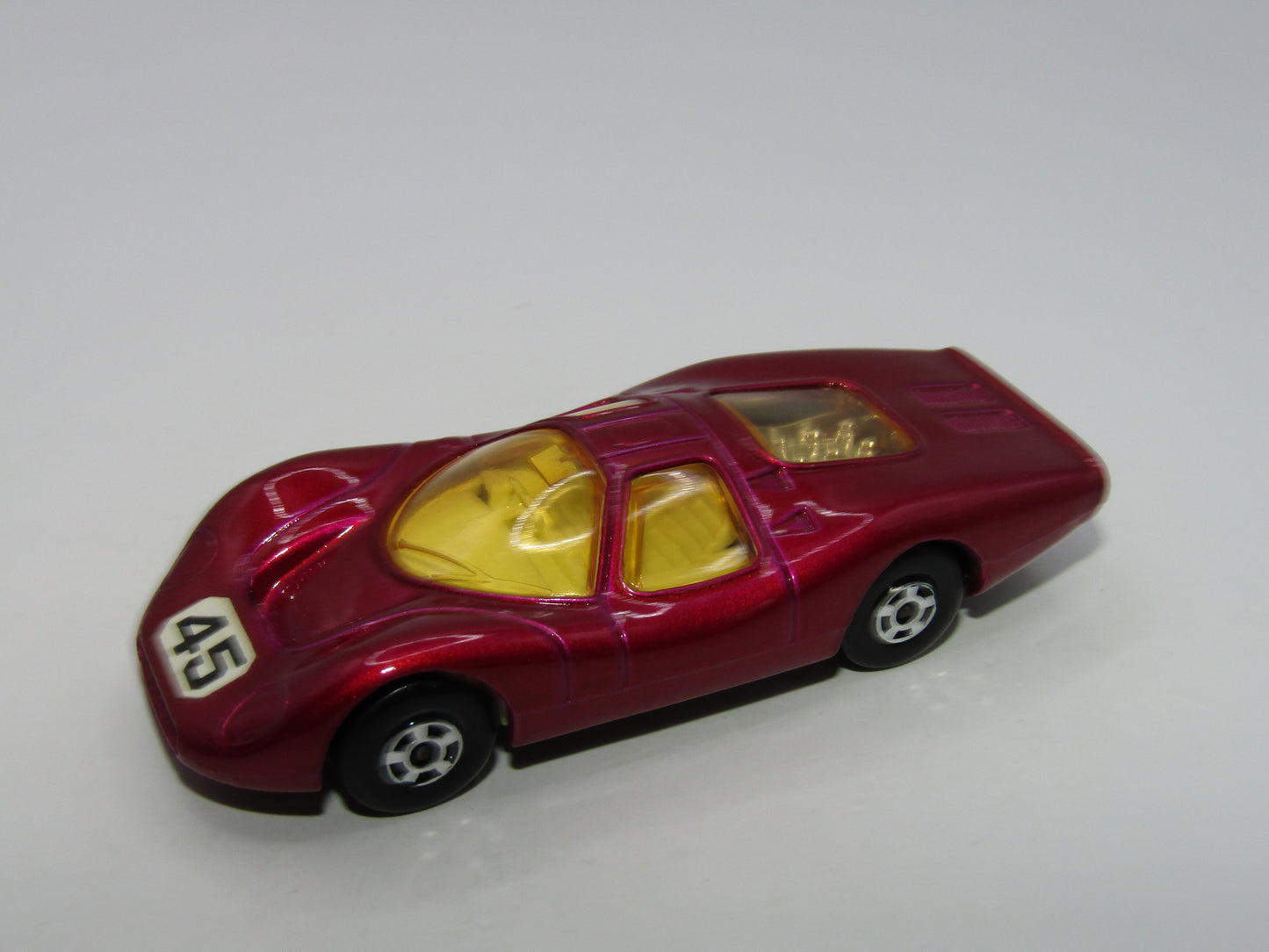 Matchbox Superfast 45A Ford Group 6 Magenta Gloss Black Base