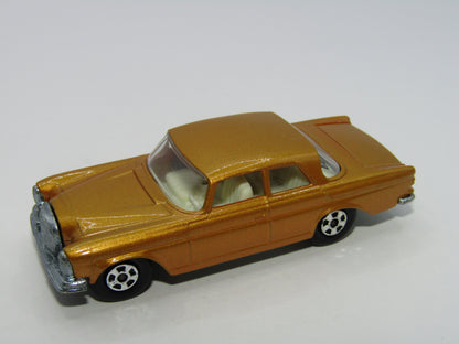 Matchbox Superfast 46A Mercedes 300SE Gold Hollow Narrow Wheels