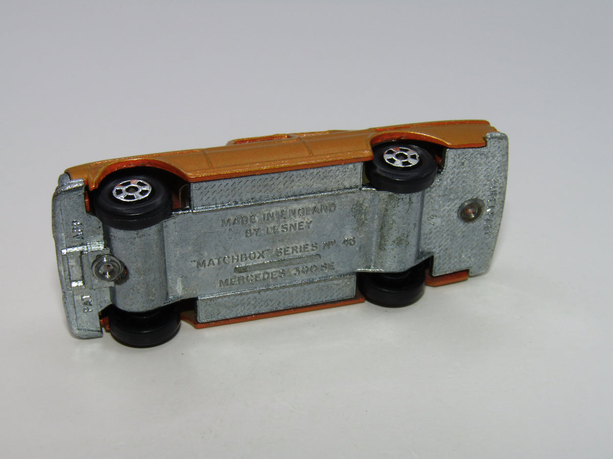 Matchbox Superfast 46A Mercedes 300SE Gold Hollow Narrow Wheels