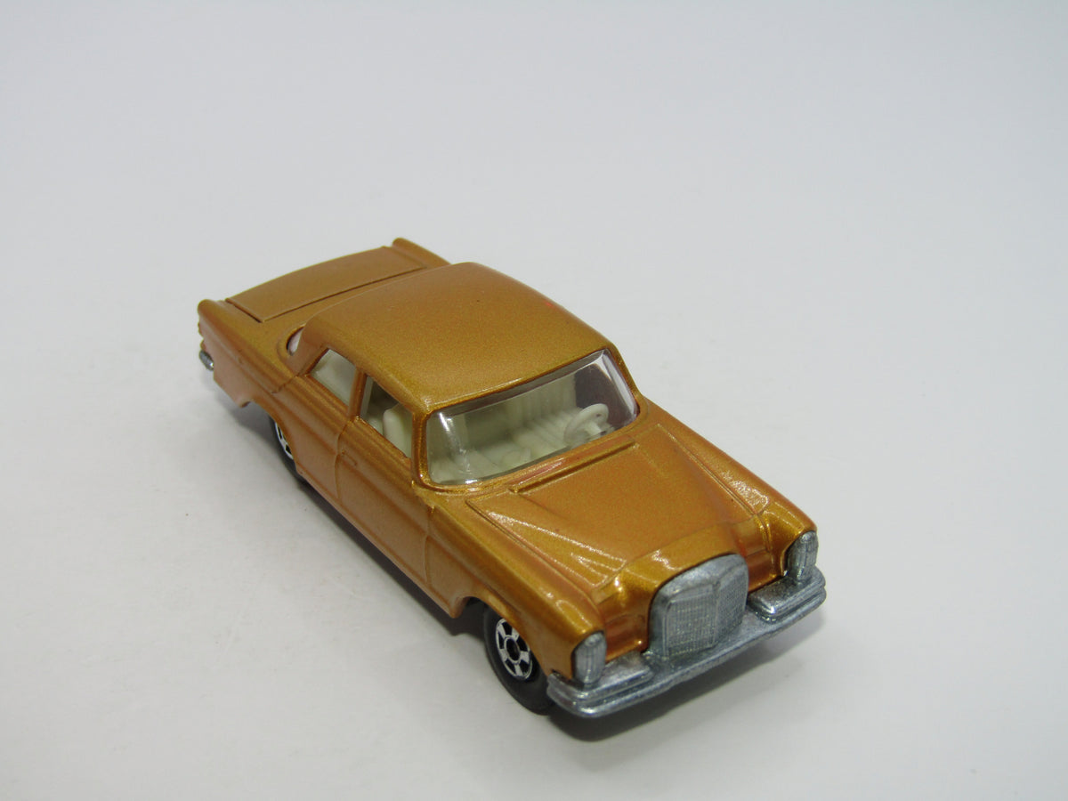 Matchbox Superfast 46A Mercedes 300SE Gold SOLID Narrow Wheels