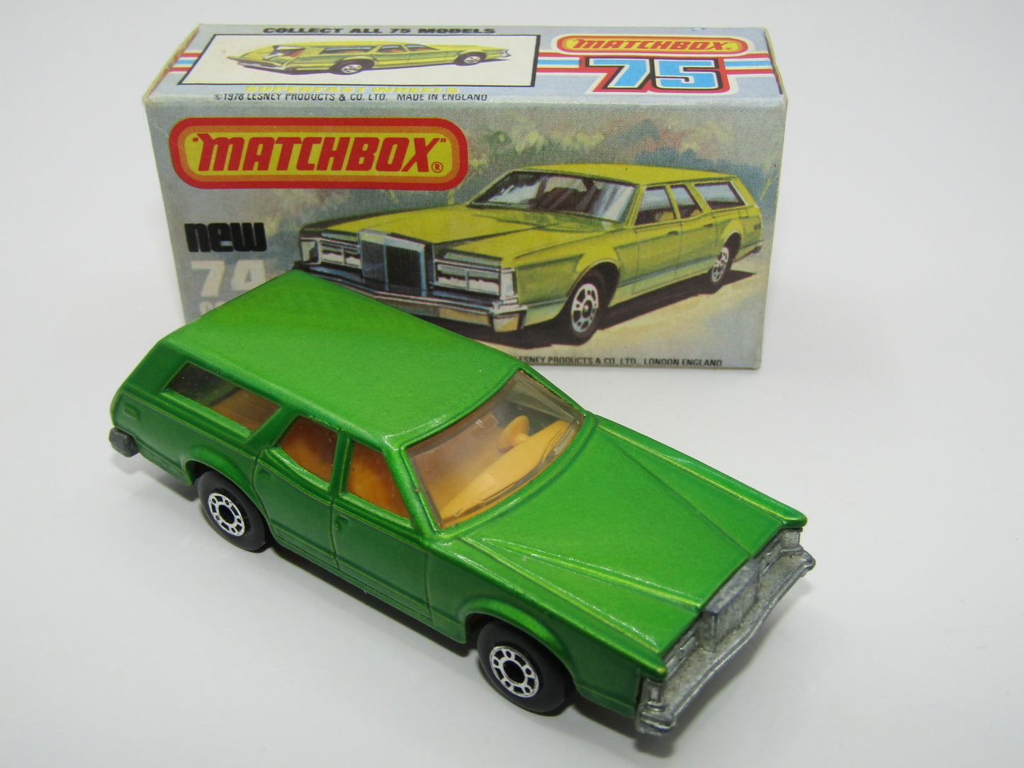 Matchbox Superfast 74C Cougar Villager Medium Metallic Green DARK YELLOW Interior Clear Windows