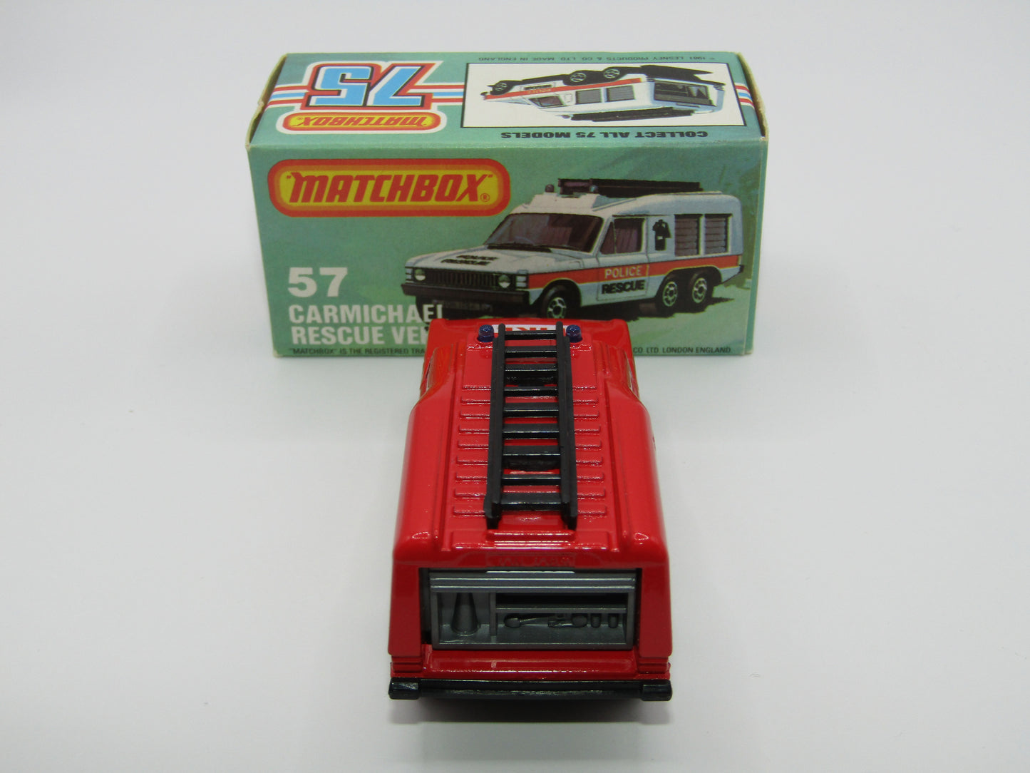 Matchbox Superfast 57E Carmichael Commando Red Light Blue Windows