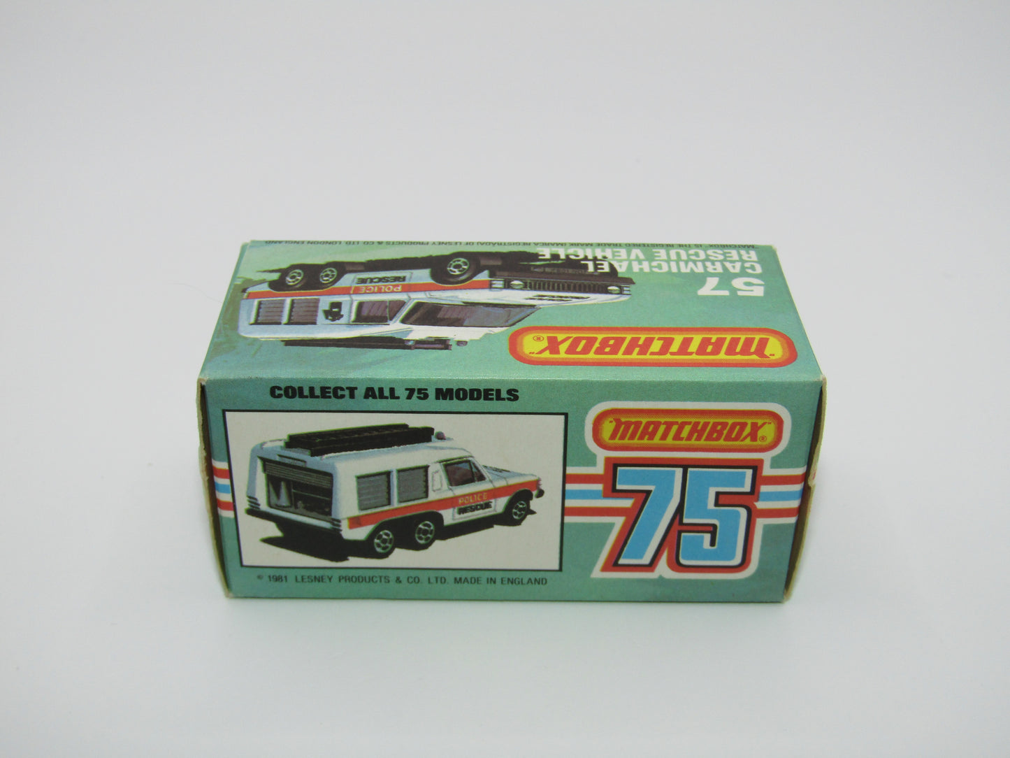 Matchbox Superfast 57E Carmichael Commando Red Light Blue Windows