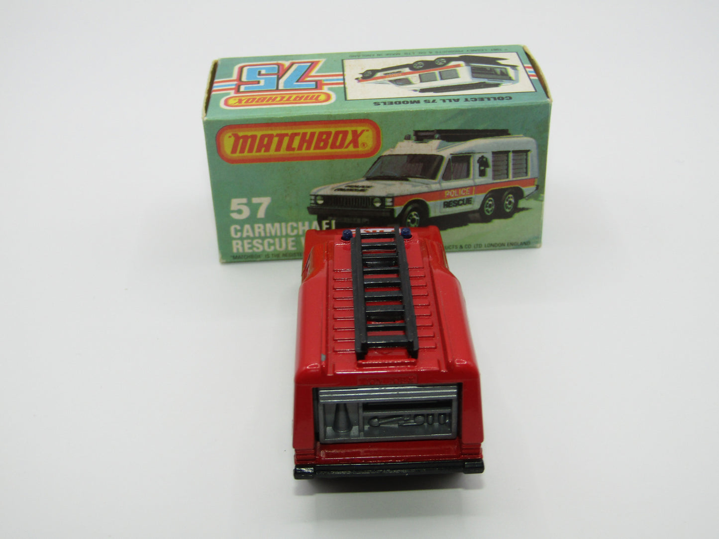Matchbox Superfast 57E Carmichael Commando Red DARK Blue Windows