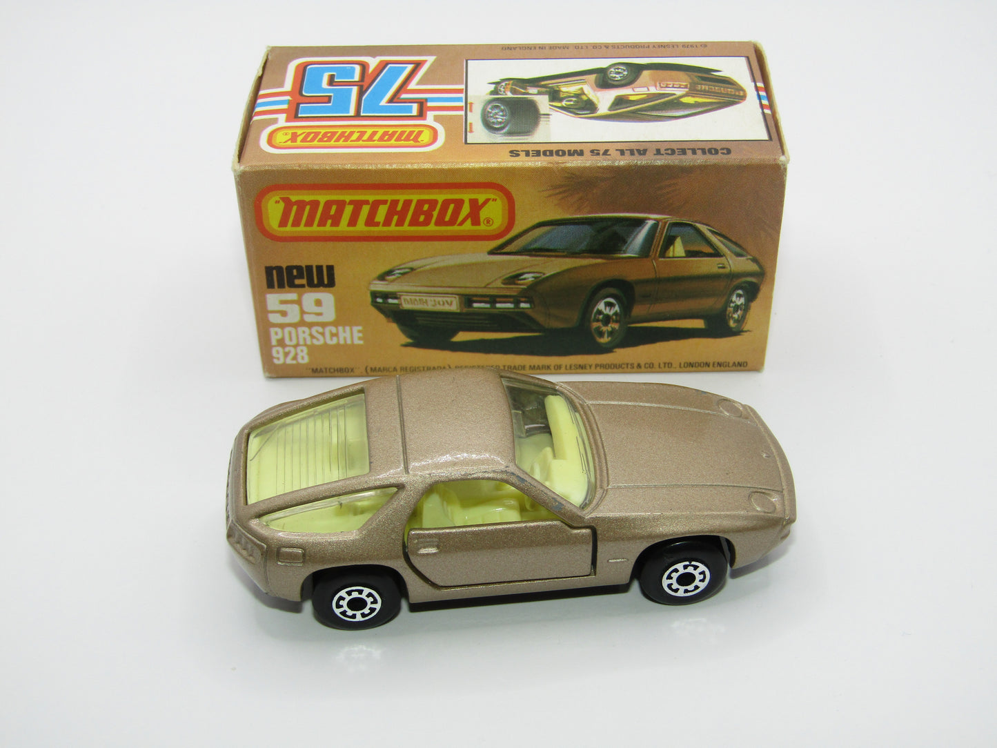 Matchbox Superfast 59C Porsche 928 Lt Gold FLAT BLACK Base Lt Yell Interior