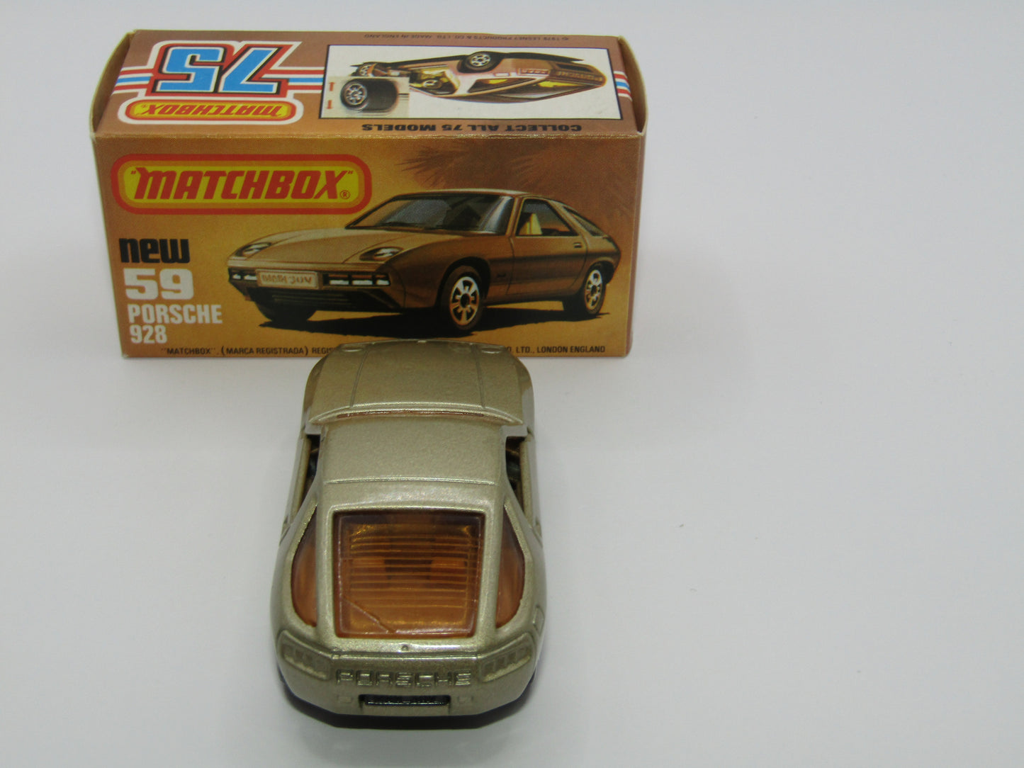 Matchbox Superfast 59C Porsche 928 CHAMPAGNE Gold, GREY Base