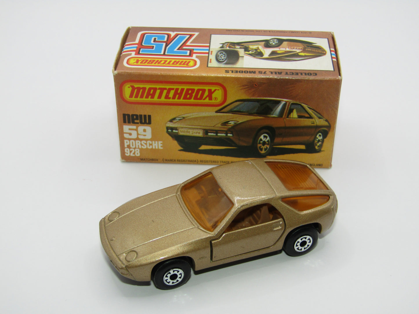 Matchbox Superfast 59C Porsche 928 Gold, METALLIC BROWN Base
