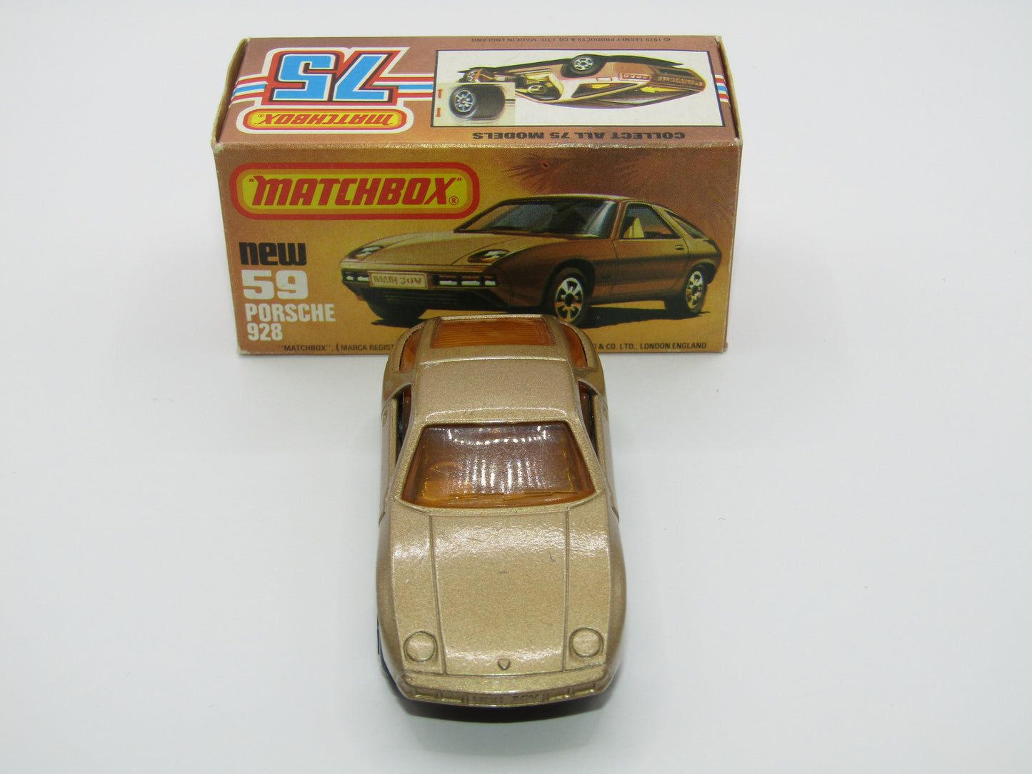 Matchbox Superfast 59C Porsche 928 Gold, METALLIC BROWN Base