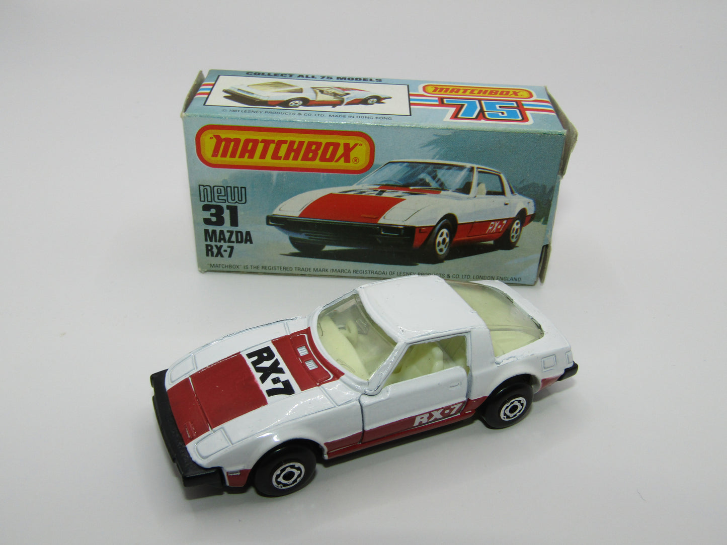 Matchbox Superfast No 31D Mazda RX-7 MALTESE CROSS Wheels Thick Red Stripe USA Picture Box