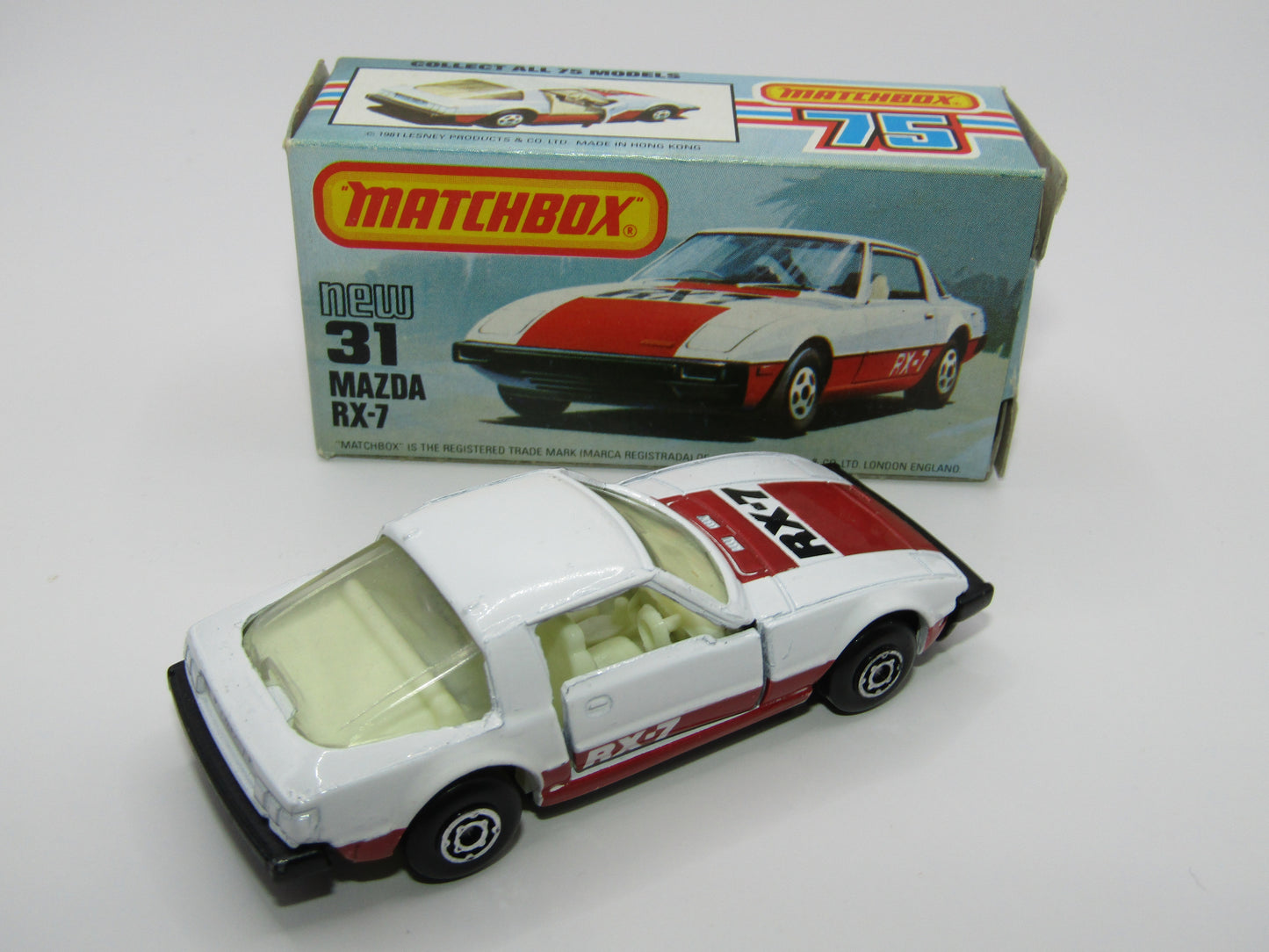 Matchbox Superfast No 31D Mazda RX-7 MALTESE CROSS Wheels Thick Red Stripe USA Picture Box