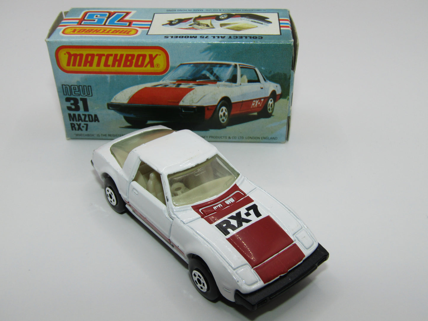 Matchbox Superfast No 31D Mazda RX-7 Thin Red Stripe 5 Spoke Wheels USA Picture Box