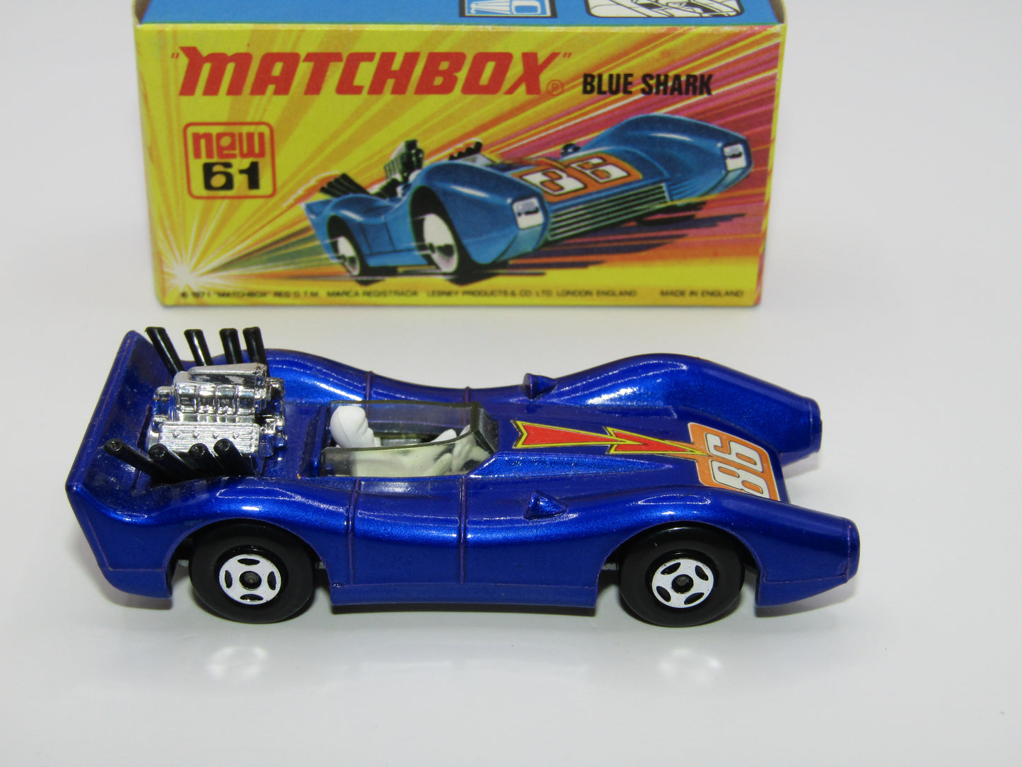 Matchbox Superfast 61B Blue Shark Light Amber Windows SILVER Base