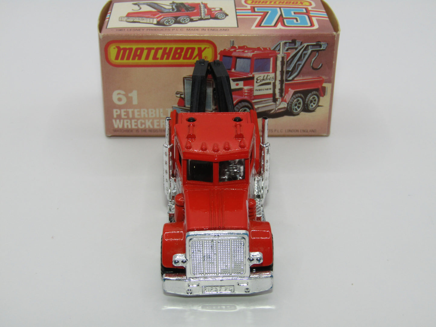 Matchbox Superfast 61C Peterbilt Wrecker Truck CLEAR Windows ENGLAND Base