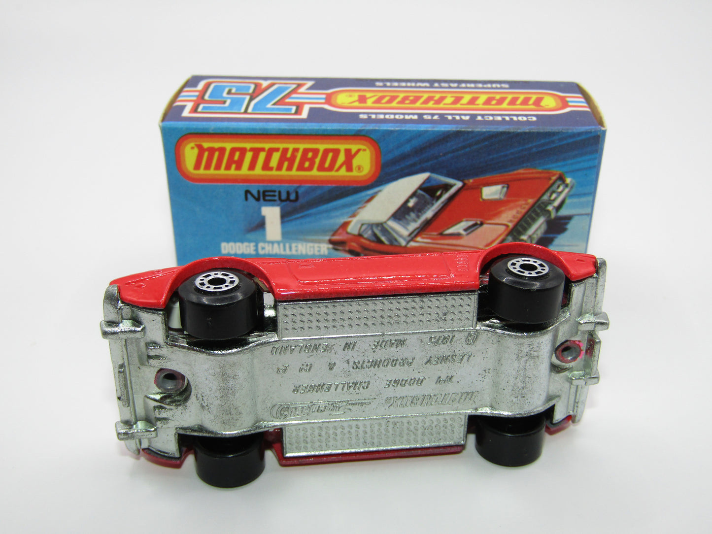 Matchbox Superfast 1C Dodge Challenger Red, DOT DASH WHEELS