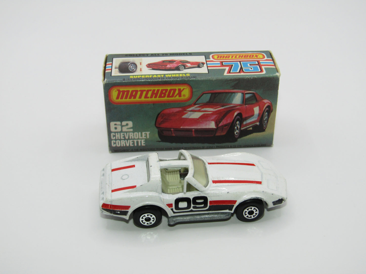 Matchbox Superfast 62D Chevrolet Corvette T-Roof 5 Arch wheels