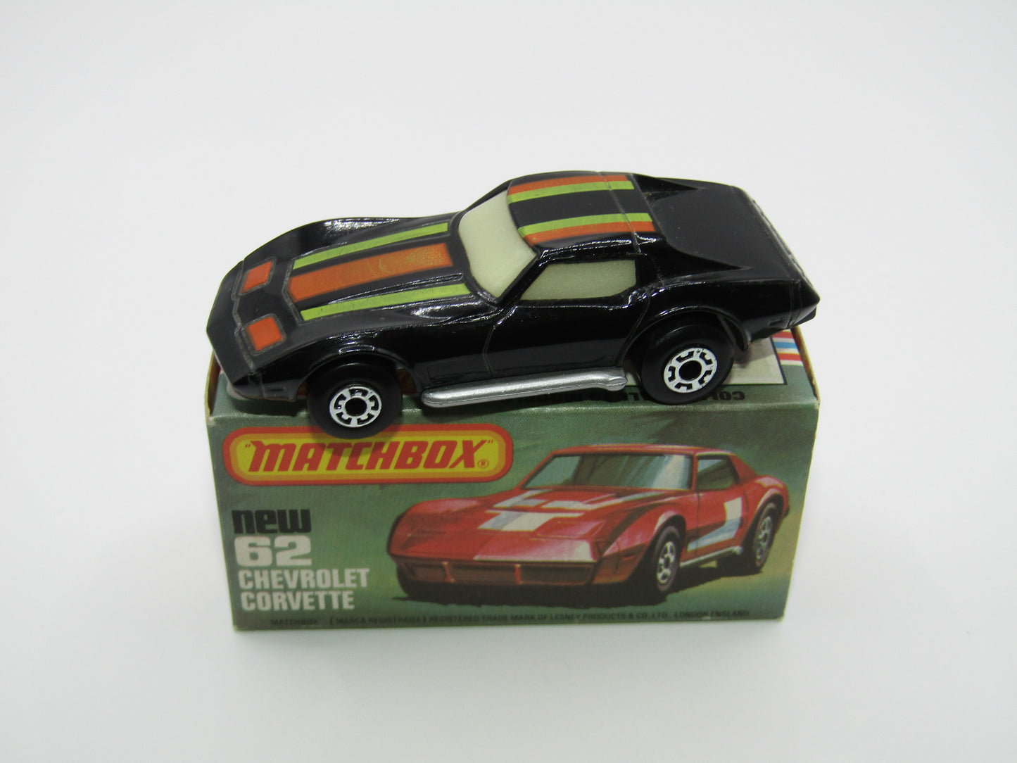 Matchbox Superfast 62D Chevrolet Corvette OPAQUE Windows Silver Base