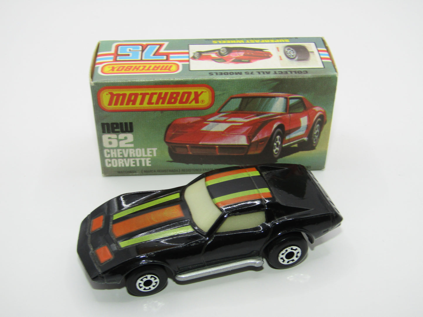 Matchbox Superfast 62D Chevrolet Corvette OPAQUE Windows Silver Base