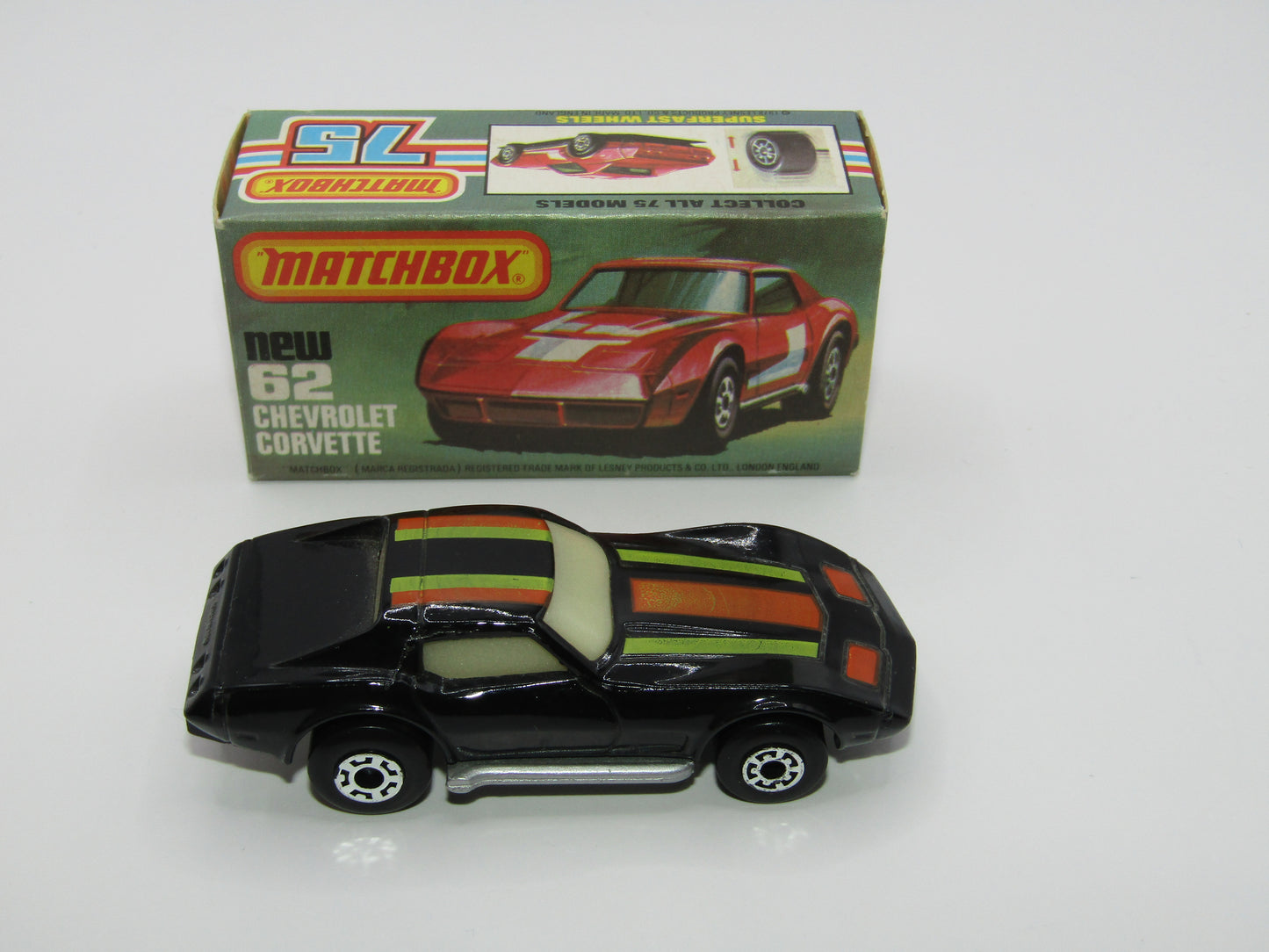 Matchbox Superfast 62D Chevrolet Corvette OPAQUE Windows Silver Base