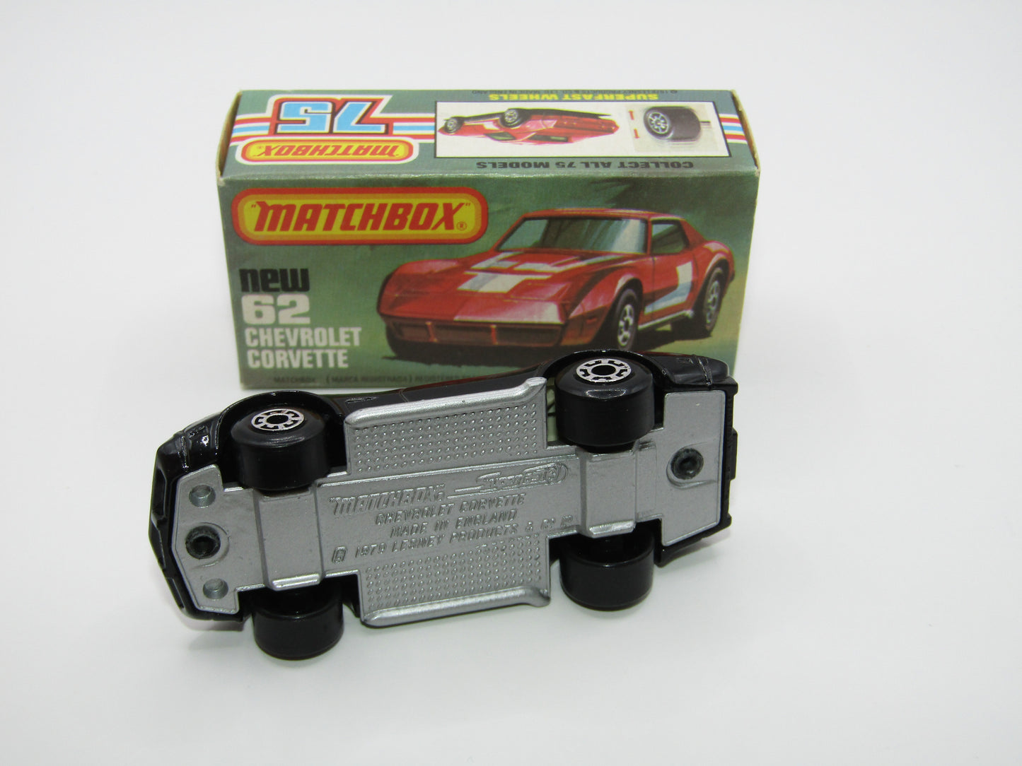 Matchbox Superfast 62D Chevrolet Corvette OPAQUE Windows Silver Base