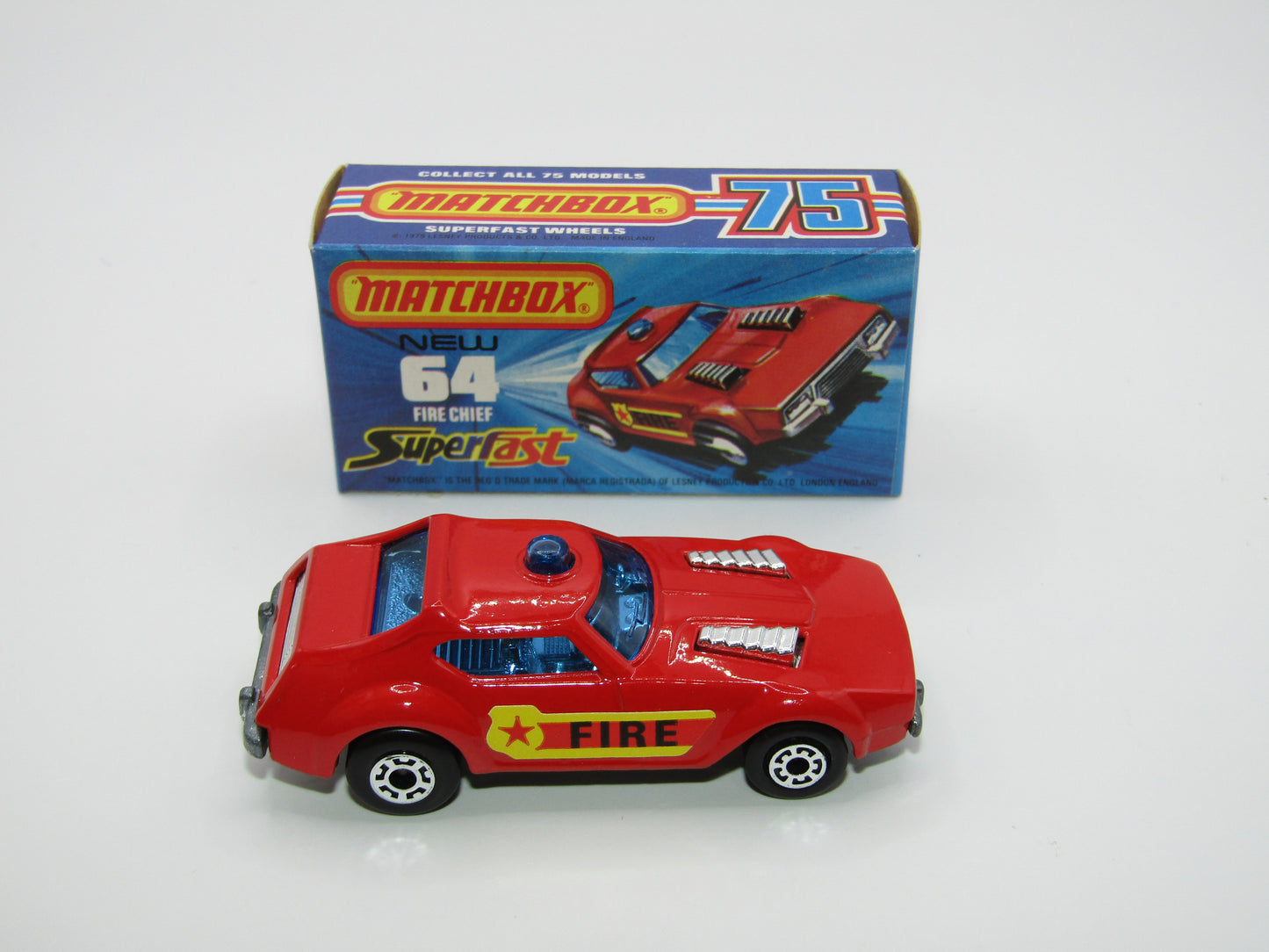 Matchbox Superfast 64C Fire Chief Car NO OUTLINE on Shield