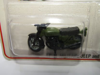Matchbox Superfast Twin Pack TP-11 Hondarora and Jeep with Bright Green Star