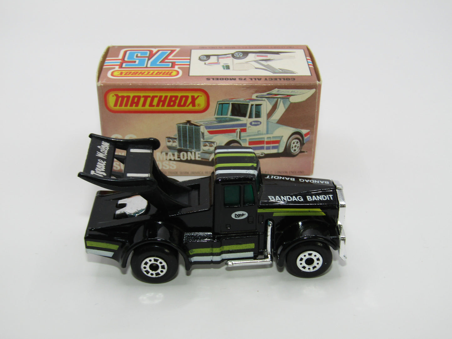 Matchbox Superfast 66D Tyrone Malone Bandag Bandit DOT DASH Wheels