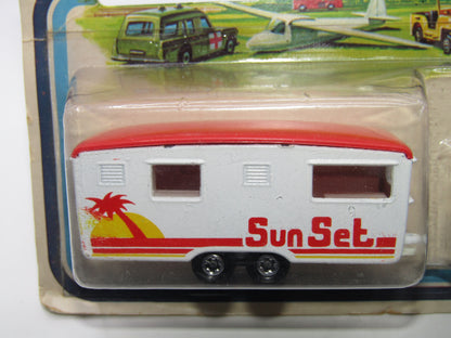 Matchbox Superfast Twin Pack TP-28 Cortina 5 ARCH Wheels & White Caravan