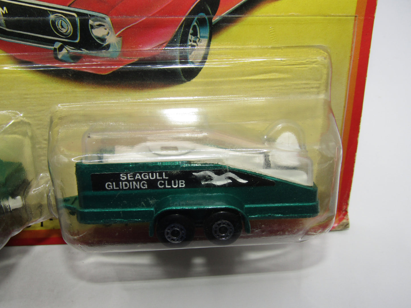 Matchbox Superfast Twin Pack Hitch N Haul Set Ford Escort WHITE Interior