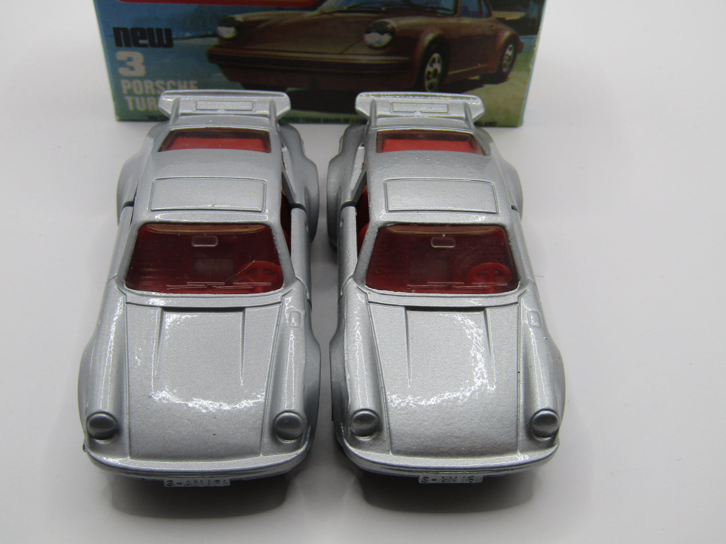 Matchbox Superfast 3C Porsche Turbo MATT SILVER GREY body, Red Interior BROWN Base